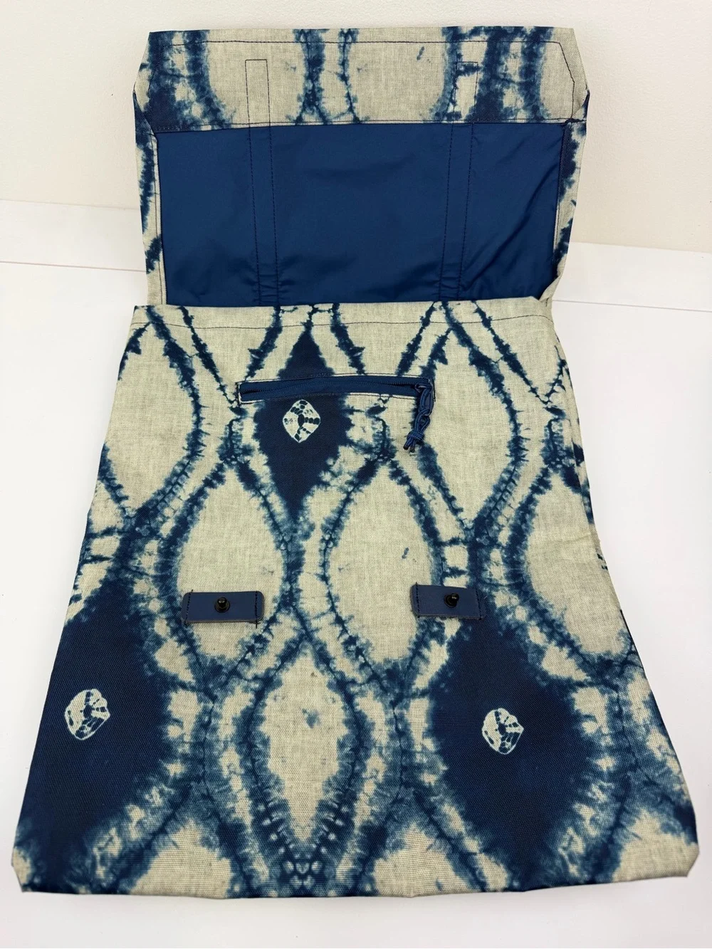 Burton Shibori Print Roll Top Backpack Laptop Commuter Travel Daypack NWOT